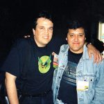 Óscar González Loyo con Bill Morrison, segundo de a bordo de Matt Groening.